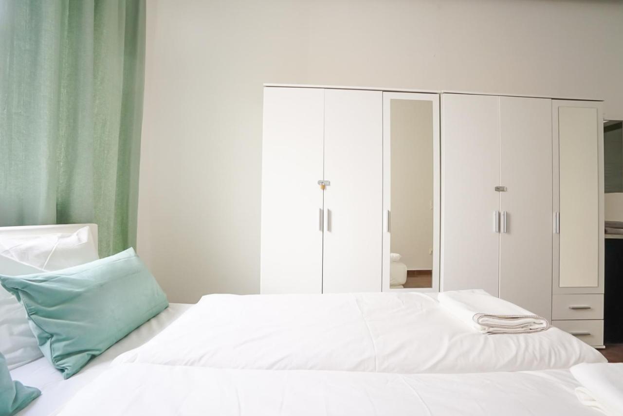 Wonderful Big Apartment Near Yppen Market Bécs Kültér fotó