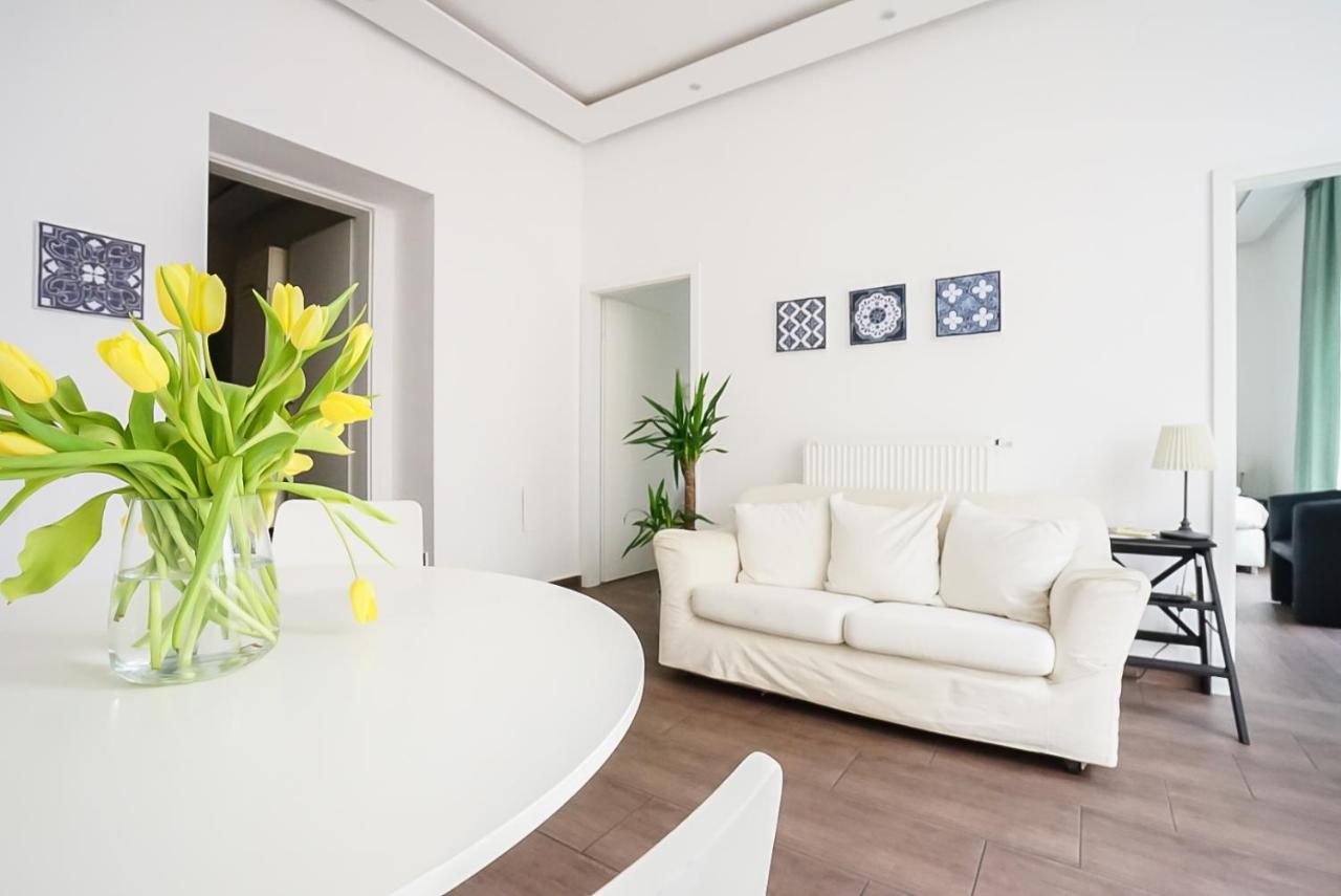 Wonderful Big Apartment Near Yppen Market Bécs Kültér fotó