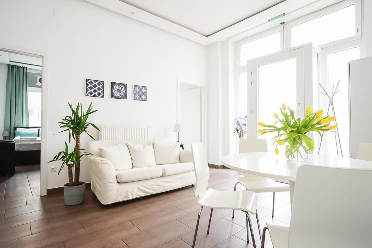 Wonderful Big Apartment Near Yppen Market Bécs Kültér fotó